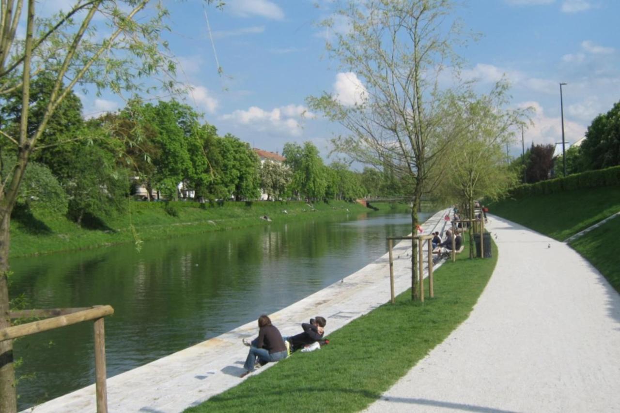 Riverside Ljubljanica With Private Parking Apartman Ljubljana Kültér fotó